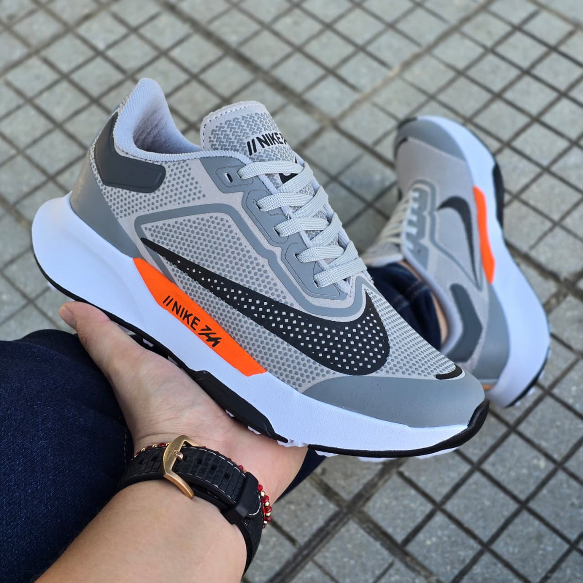 NIKE ZOOM FLY